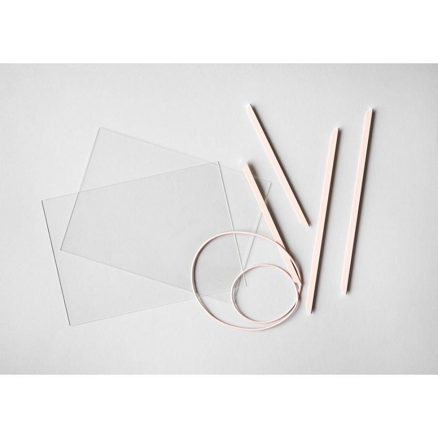 額縁 ポスターフレーム  ムーベ  フレーム A3 MOEBE FRAME   PALE ROSE  ペールローズ  FAPRA3 壁掛け 写真 ポスター 北欧 おしゃれ | MOEBE | 01