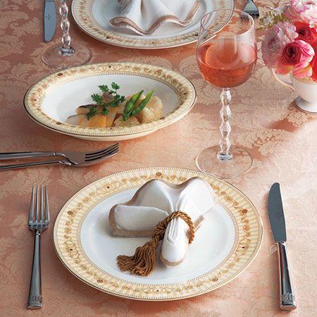 WEDGWOOD ウェッジウッド アレクサンドラ シャンパン プレーン