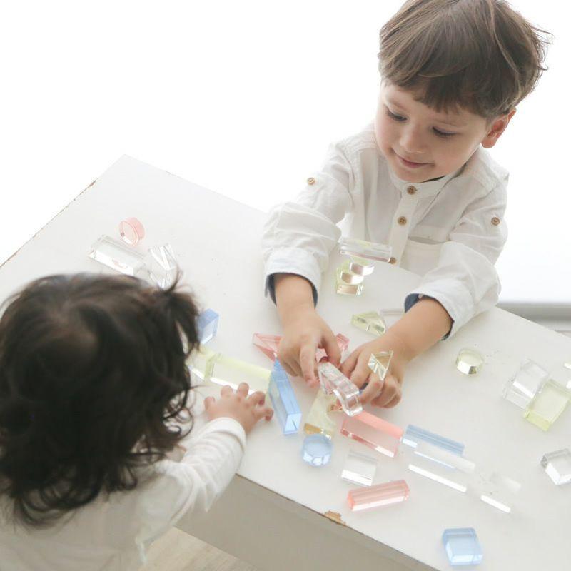 Lumiere Cubes Noah アクリル積み木26ピース 男の子 女の子 クリスマスプレゼント ２歳 ３歳 ４歳 ５歳 インテリア おもちゃの画像