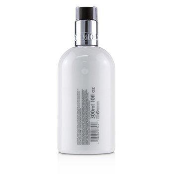 モルトンブラウン　リファイン ホワイト マルベリー ハンド ローション  300ml｜belleza-shop｜03