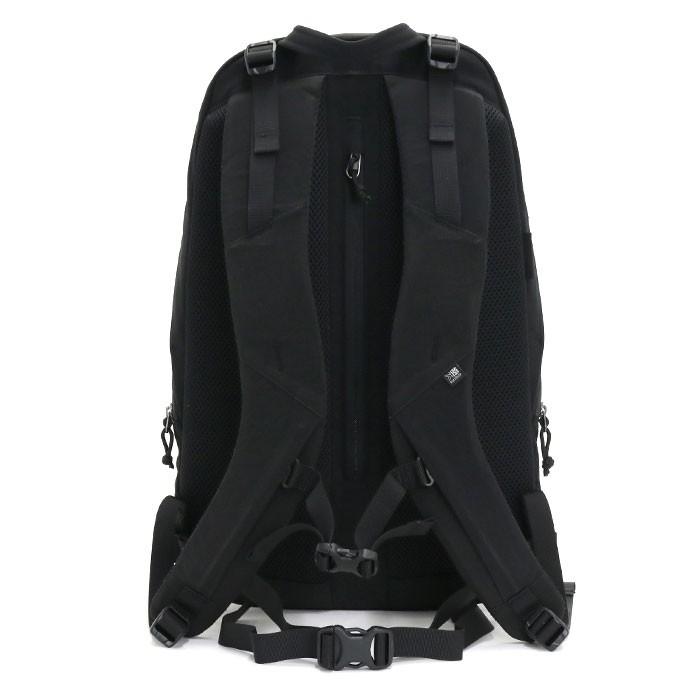 Karrimor カリマーデイパック リュック バックパック　キャリーケース アウトドア的機能を盛り込んだ、カリマーの新型キャリーケースが旅好き