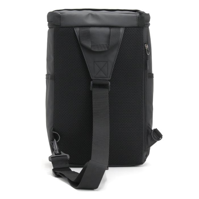 UMBRO ブラック スリングバッグ umbro アンブロ ボディバッグ ターポリン BOXボディーバッグ