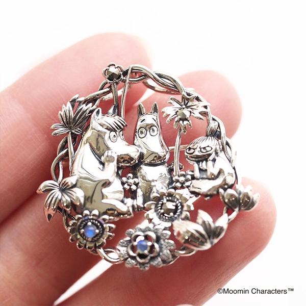 み*こ様 ムーミン ブローチ ストーン付き 2個セット ムーミン ブローチ