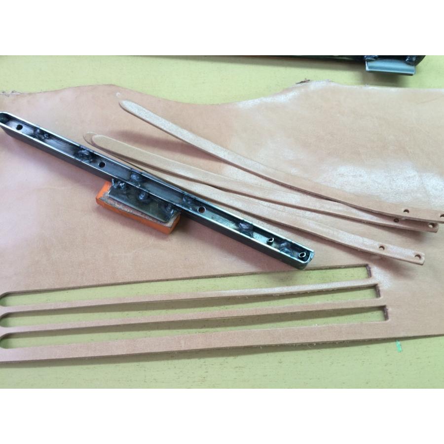 【ポストにお届け】栃木レザー ハギレ  アソート カットレザー 革 ヌメ革 皮革 レザークラフト 姫路レザー 英国製 米国製 欧州製 レザー  牛革 ハンドメイド DIY |  | 05