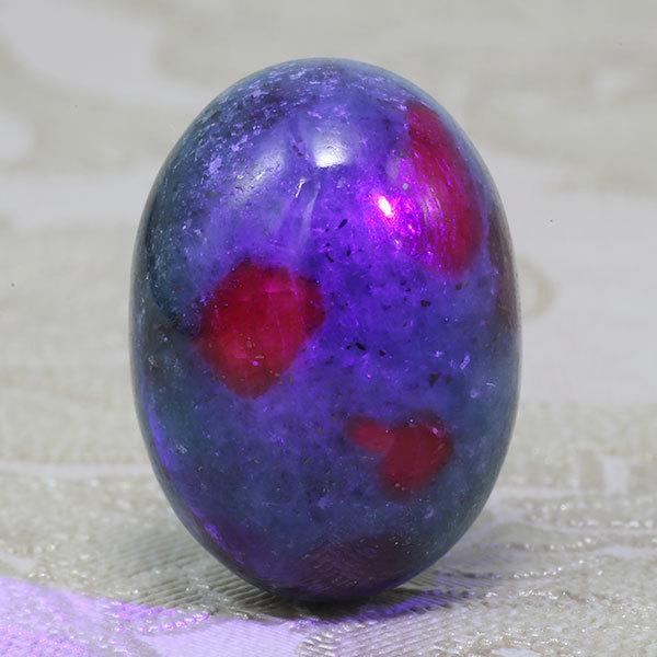 ルビーinカイヤナイト オーバルカボション UVペン付き 15.75ct 1個限定 製品オーダー可能