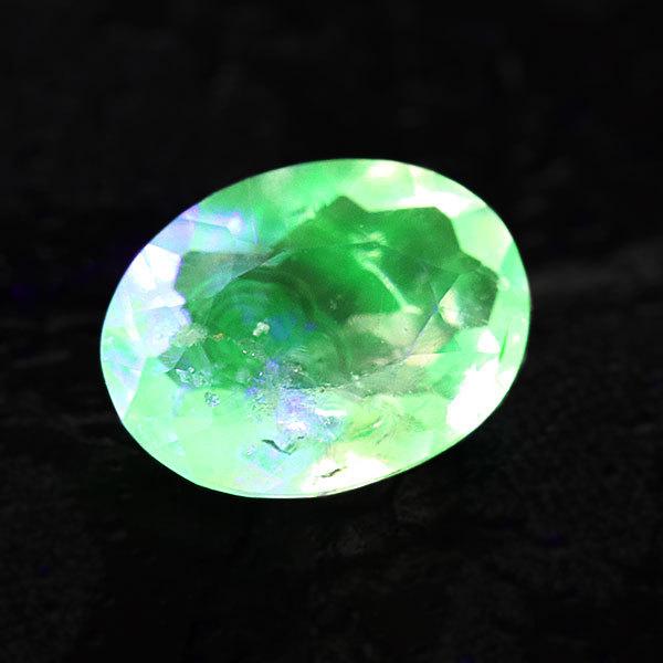 UV色変化 0.28ct ハイアライトオパール オーバル ＵＶペンライト付 製品オーダー可能 誕生石 10月