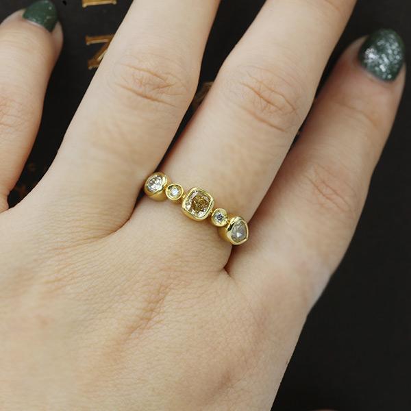 春キャン開催中 限定1本 K18GG 0.84ct UV蛍光 5石 マルチカラー 