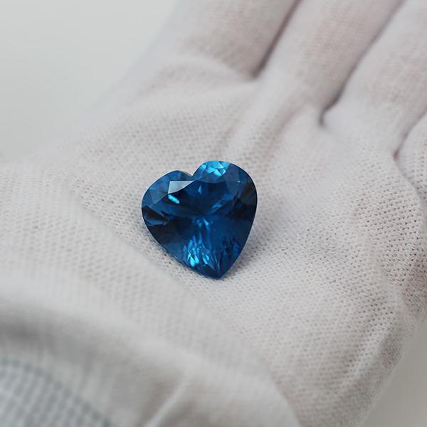 GW詰込福袋開催中 大粒ハート 20mm ロンドンブルートパーズ 29.72ct 製品オーダー可能 誕生石11月_4