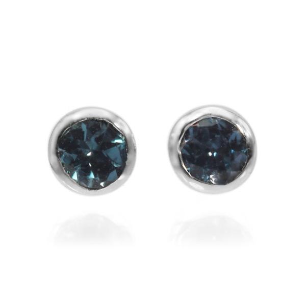 数量限定 ベキリー産 カラーチェンジガーネット スマート ピアス PT900 K18 K10対応 |  | 02