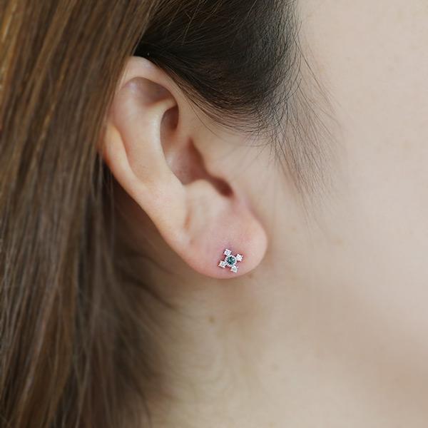 アレキサンドライト ゴシッククロス ピアス 1ペア 両耳分 PT900 K18 K10対応 誕生石6月 |  | 05