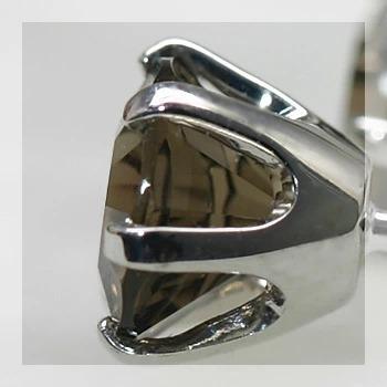 5mm スモーキークォーツ コンケーブカット ティファニー