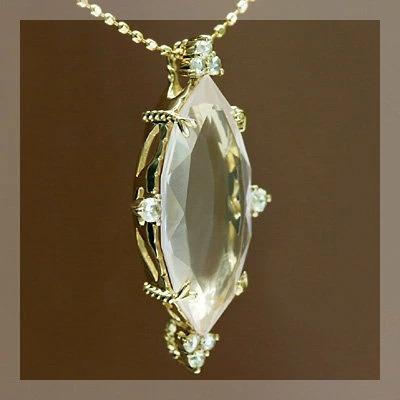 リーフエレガンス ローズクォーツ ローズカットダイヤペンダントトップ チェーン無し 誕生石 4月 春色ピンク　PT900 K18 K10対応の画像