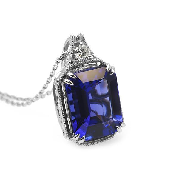 限定１本 PT900 7.69ct タンザナイト 0.12ct ダイヤモンド ペンダントトップ 彫刻家 川口和寿氏 彫刻入り 誕生石12月 |  | 04