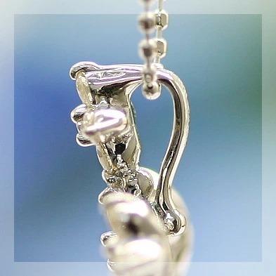 ダイヤモンドをふんだんに使って”雪の結晶のようなキラメキ”ダイヤモンドクロスペンダントトップ PT900 K18 K10対応 誕生石 4月の画像
