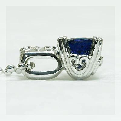 ブルーサファイア ツタの葉 ペンダントトップ PT900 K18 K10対応 誕生石 9月の画像