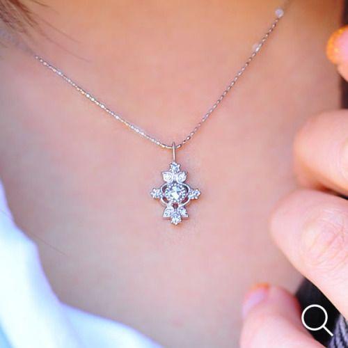 マトロナーレ ローズカットダイヤモンド ペンダントトップ