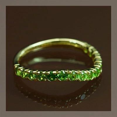 ロシア産最高品質デマントイドガーネットウェーブラインリング 誕生石 1月 PT900 K18 K10対応の画像