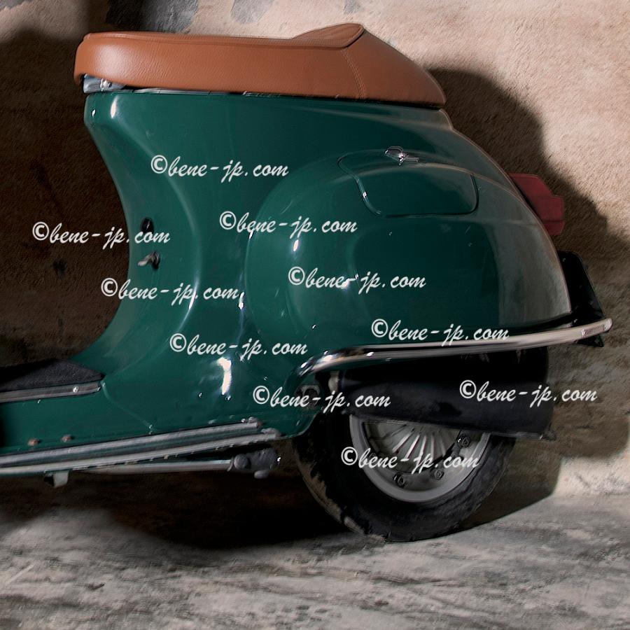 シングルサイドバンパー ブラック CUPPINI Vespa 50S/100/125ET3