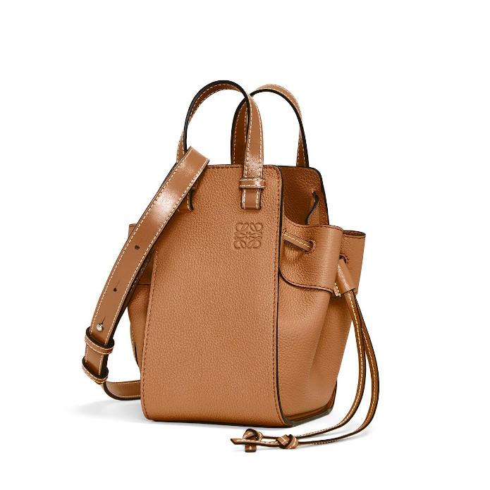 LOEWE / Hammock Drawstring Mini/ハンモックドローストリングミニ/レザー/CML/50731412 Hammock（LOEWE） LOEWE ロエベ Hammock Drawstring ハンモック ドロー