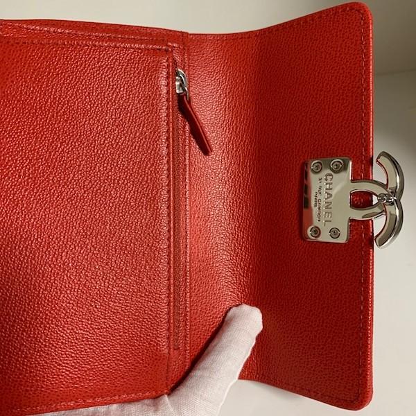 マトラッセ シャネル ハーフCC金具 折りたたみ 財布 CHANEL 赤