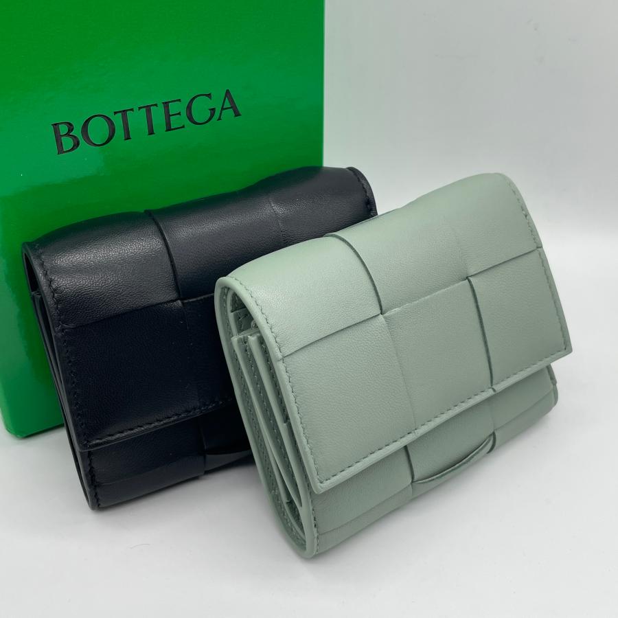 BOTTEGA VENETA（ボッテガ・ヴェネタ） イントレチャート 三つ折り