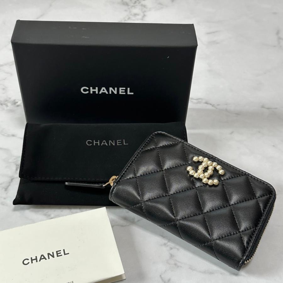 CHANEL（シャネル） パールロゴ ジップ コインパース