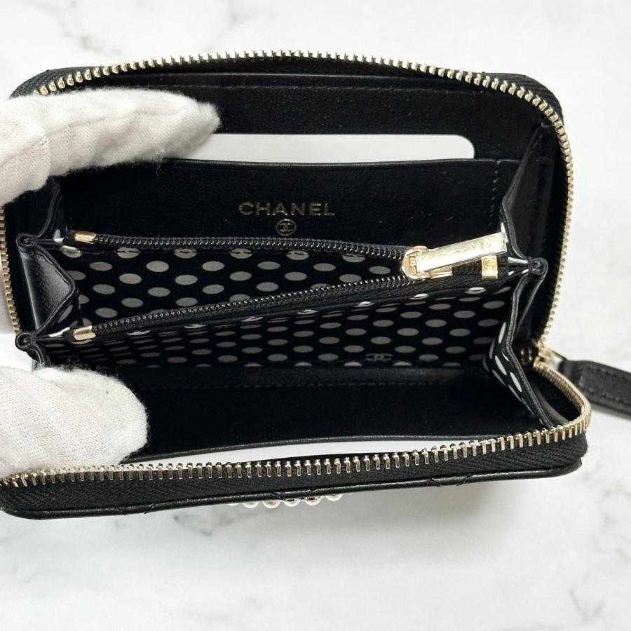 CHANEL（シャネル） パールロゴ ジップ コインパース