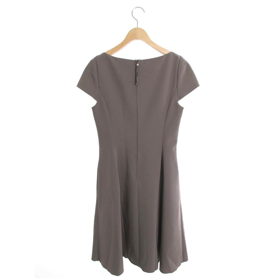 フォクシーニューヨーク ワンピース 39424 LADY CHIC 半袖 40 フォクシーニューヨーク ワンピース 39424 LADY CHIC 半袖 40