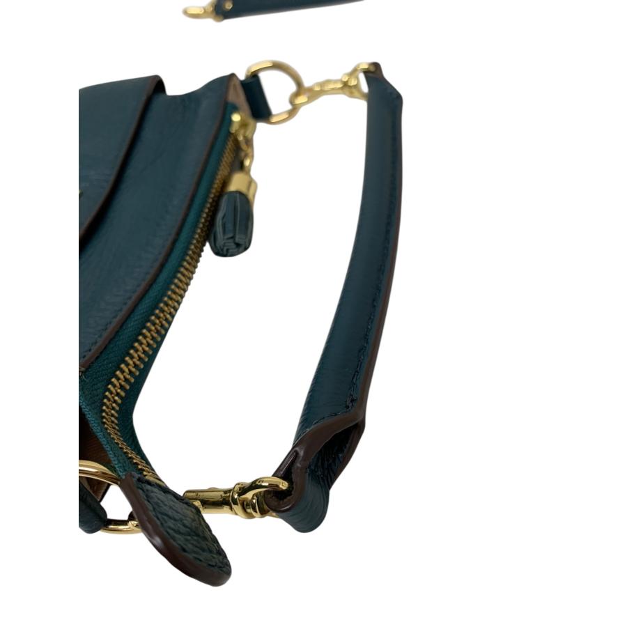 アタオ ホリデー 撥水レザーのデイリーポシェット ショルダーバッグ