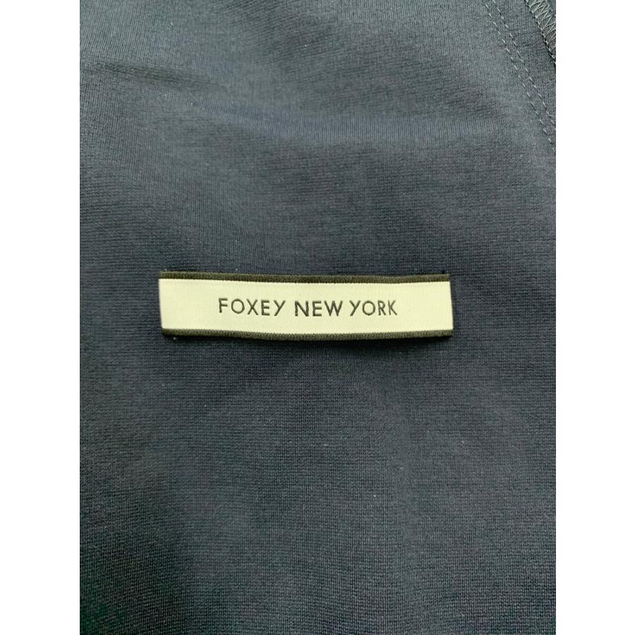 FOXEY NYレイニーパンツ　38 ウォータープルーフ素材 ネイビーフォクシー FOXEY NYレイニーパンツ 38 ウォータープルーフ素材 ネイビー