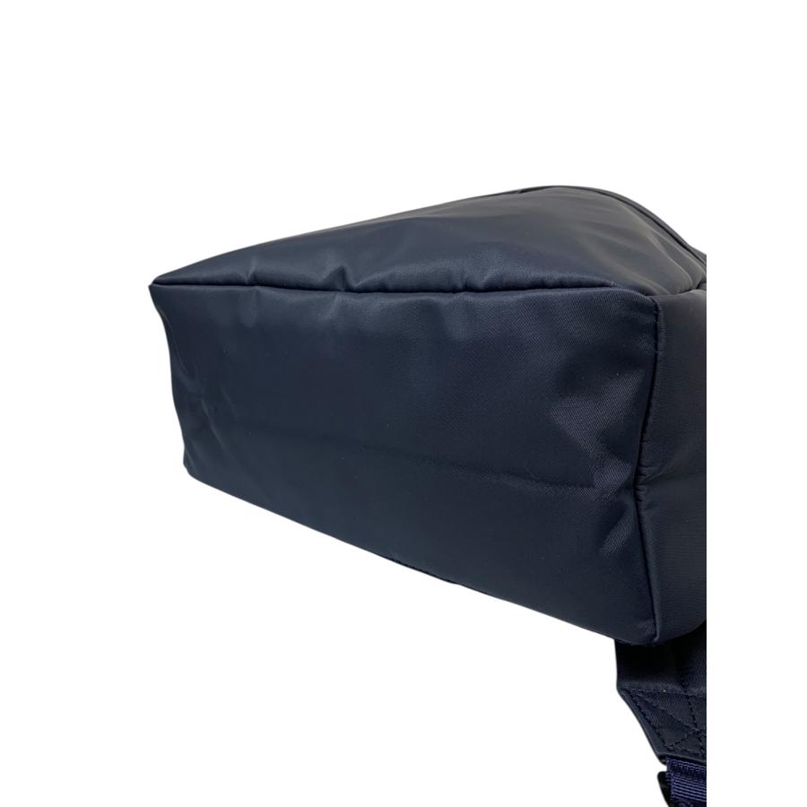 美品【キタムラ】ロゴ刺繍ナイロンバッグパック　リュック　ネイビー ✧極美品【キタムラ】ロゴ刺繍ナイロンバッグパック リュック ネイビー