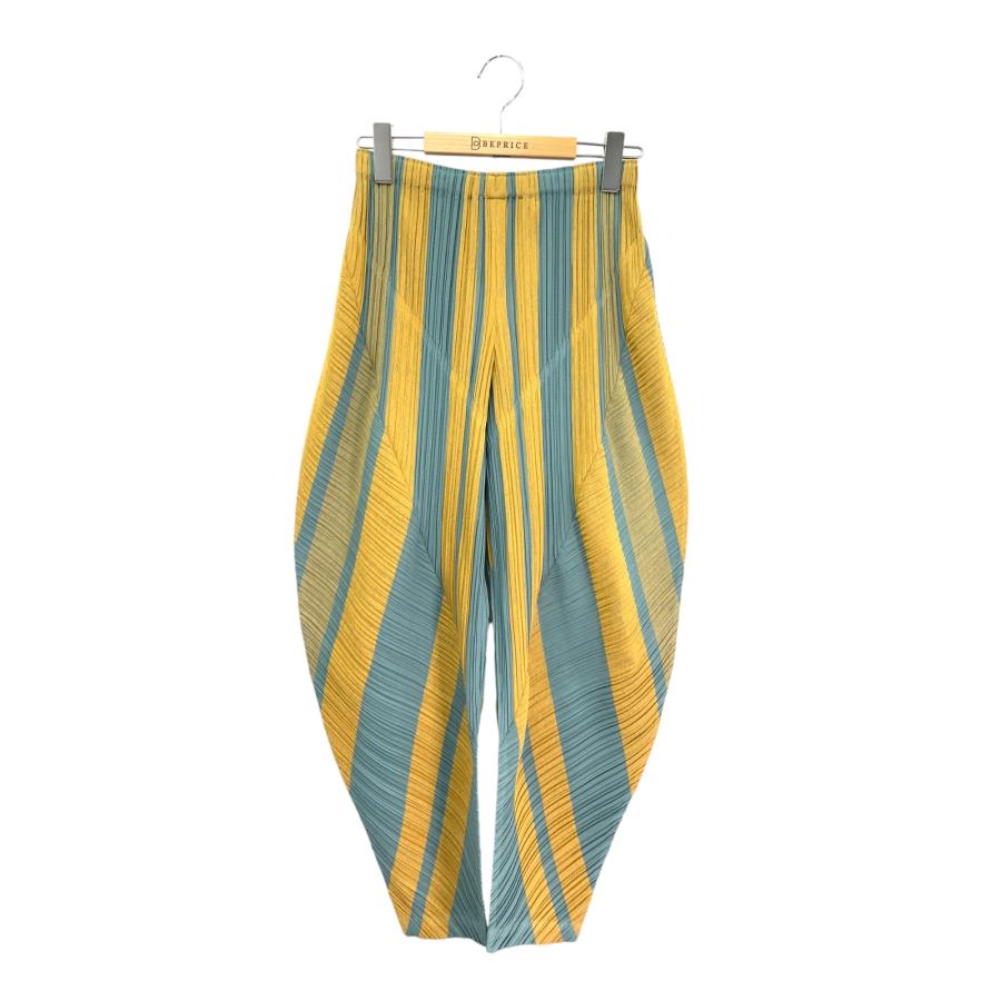 美品　プリーツプリーズ　近年　ワイドクロップドパンツ　ポケット付　黄緑　サイズ3 美品 プリーツプリーズ 近年 ワイドクロップドパンツ ポケット付 黄緑