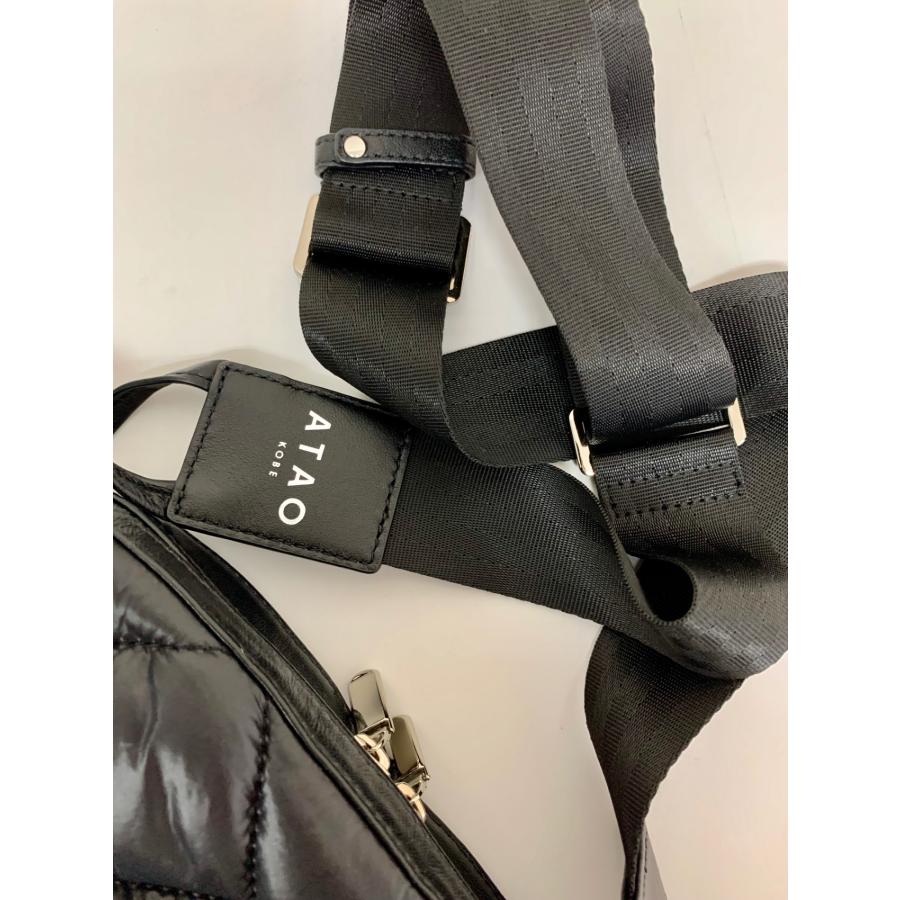 アタオ コラッツァ 超軽量クロスボディバッグ サコッシュ ブラック 超軽量クロスボディバッグ｜コラッツァ｜ATAO（アタオ）｜カメラ