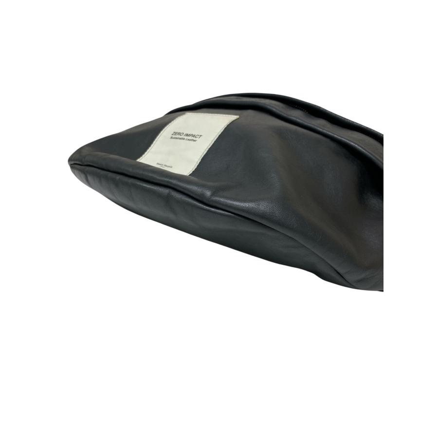 メゾンマルジェラ S55WB0017 PR253 ボディバッグ ブラック レザー