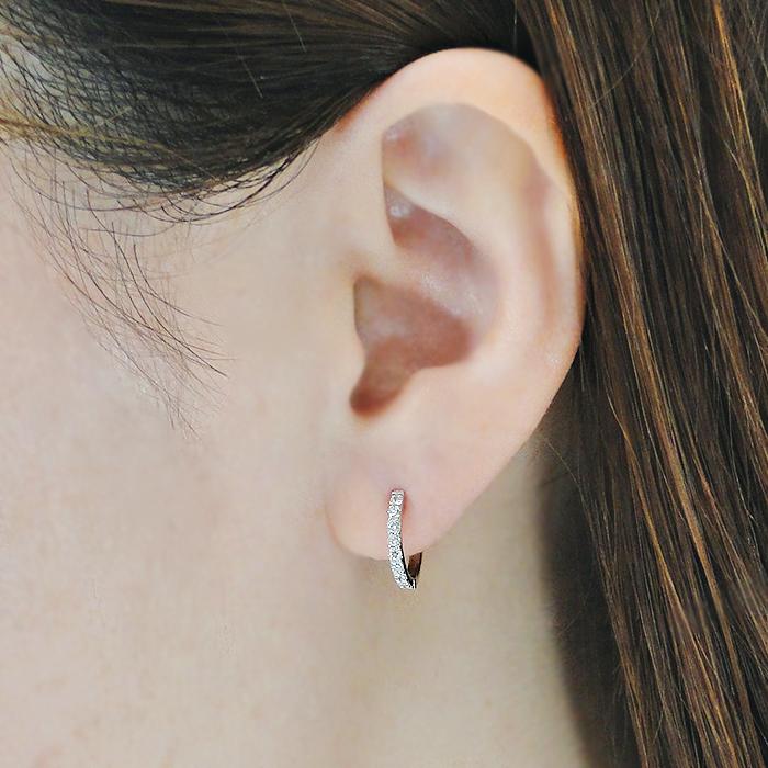 Pt950 ダイヤモンド フープ ピアス 0.20ct 送料無料 人気 ジュエリー ダイヤ ダイア PT 清楚 定番 かわいい  プラチナ小さめ 小ぶり 小さい 華奢 BRP-0155の画像