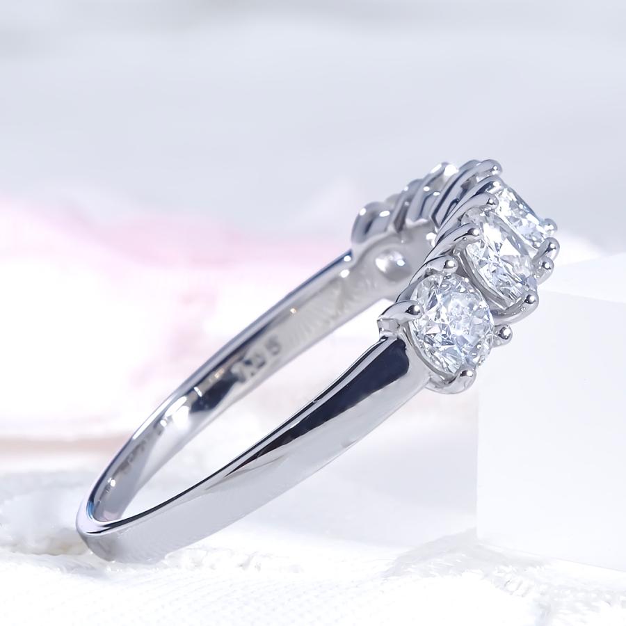 Pt950 1.05ct ダイヤモンド リング 送料無料 指輪 プラチナ PT 1カラット ダイヤ イアリング ダイアモンドリング 人気 大粒 5石 5粒 上品 豪華 存在感 BRR-0291の画像