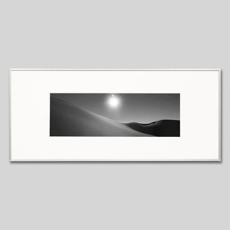 IGREBOW モンゴル ンゴル ゴビ砂漠 沙丘の夕日 アイグレボウ 室内装飾写真絵 軽銀枠組み L大きさ 白黒 レリーフ、アート-ウォールデコレーション
