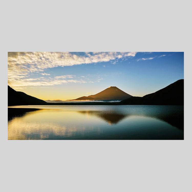 IGREBOW 本栖湖から見た富士山 アイグレボウ インテリアフォト アルミフレーム Mサイズ カラー写真の画像