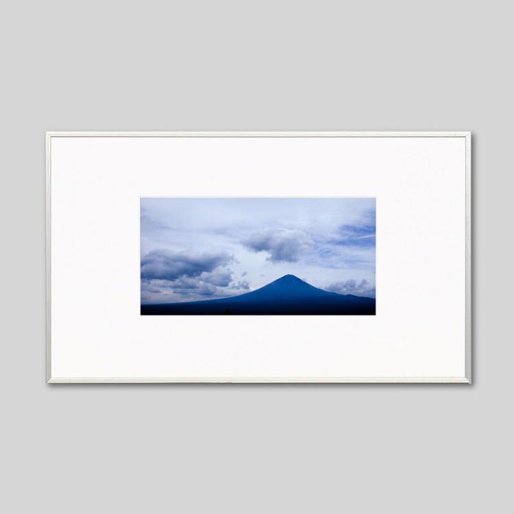 IGREBOW 山梨県 梅雨の晴れ間の富士山 アイグレボウ インテリアフォト アルミフレーム Mサイズ カラー写真