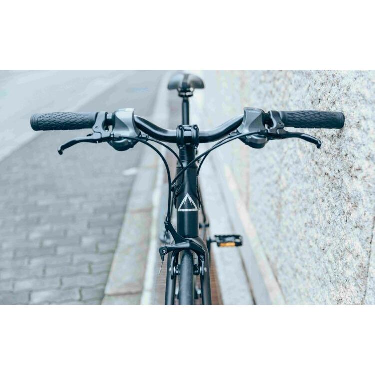 最先端 店頭受取のみ Fuji フジ 自転車 クロスバイク MADCAP マッド 