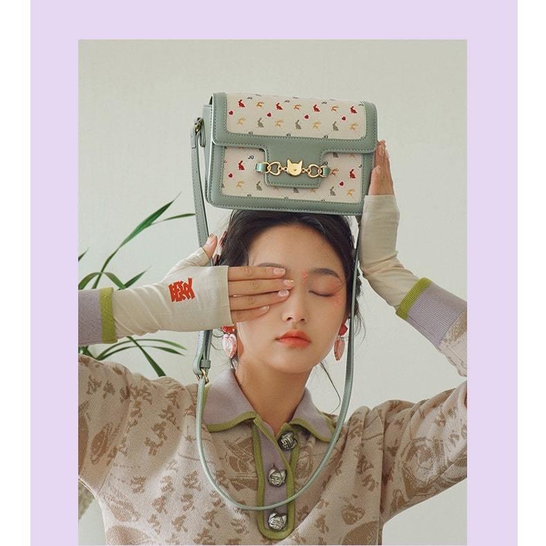 ジブリ アートレザーシリーズ　魔女の宅急便　がま口　長財布　ウォレット スタジオジブリ アートレザーシリーズ 魔女の宅急便 1.がま口財布 光