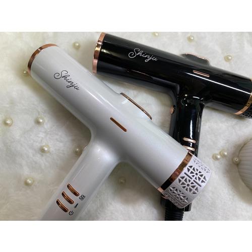 エスケイジャパン KR-F03BK Shinju 黒蝶 ヘアドライヤー 黒