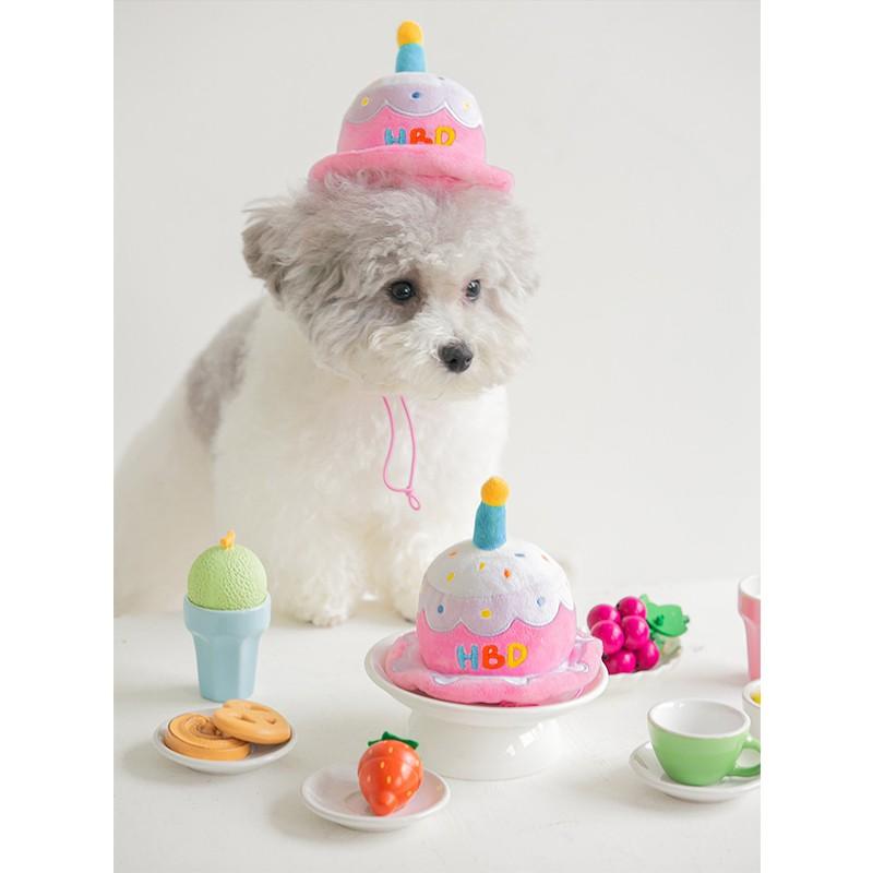 犬 おもちゃ Bite Me バイトミー Hbd 被れるバースデーケーキトイ 犬用おもちゃ 犬のおもちゃ 韓国ブランド 犬 ケーキ 帽子 ピーピー カシャカシャ 音が Bmty 002 Best Friends 通販 Yahoo ショッピング