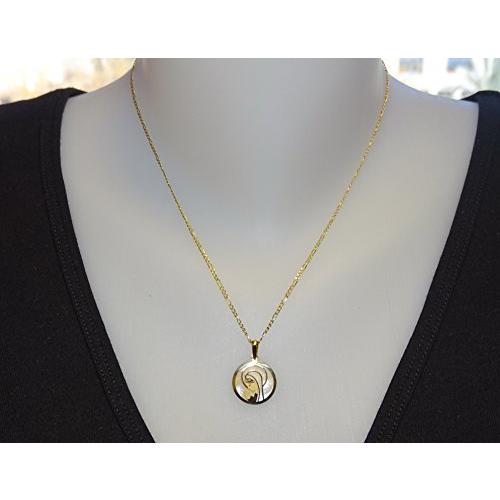 【並行輸入品】18K Gold Virgin Mary Medallion Necklace for Women | Mother of Peの画像