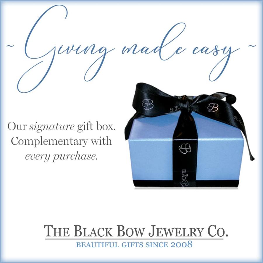 【並行輸入品】14K 3色 ゴールド スリッポン 奇跡 & クロス ロザリオ ネックレス 24インチ The Black Bow 14k Triの画像