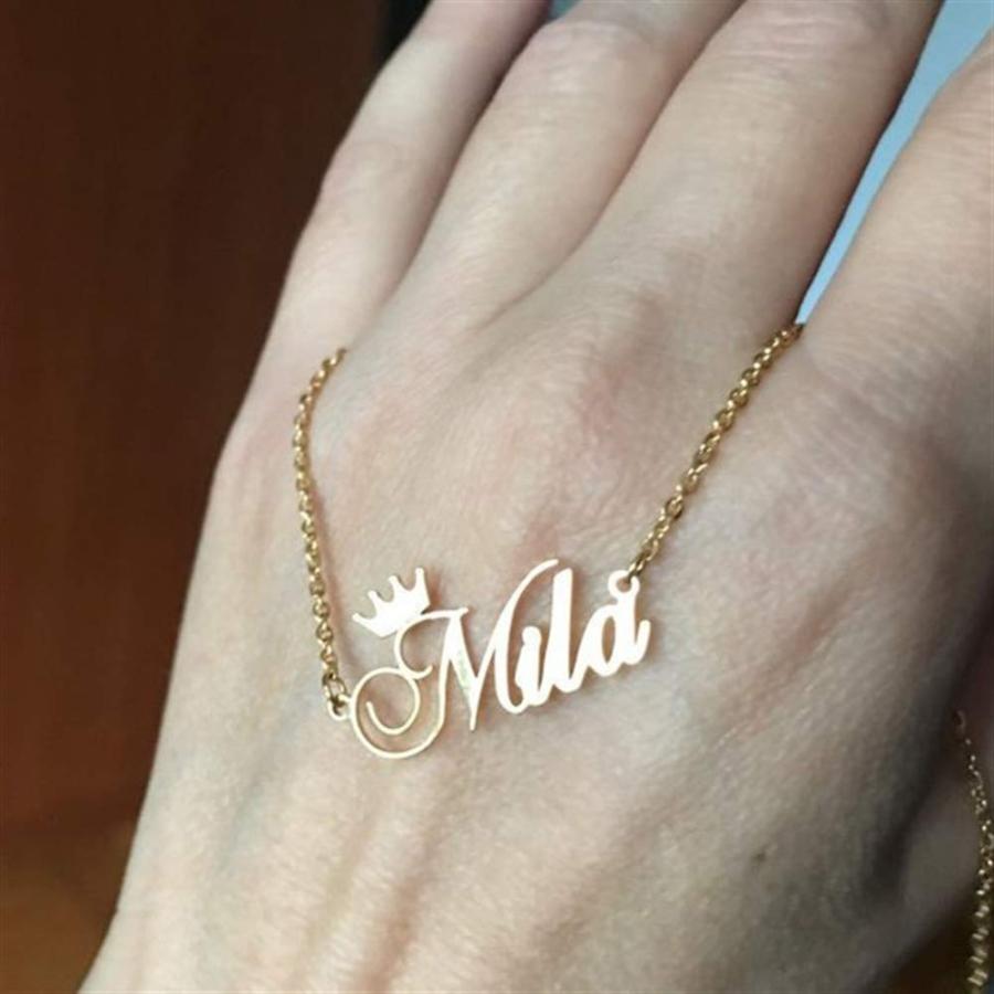 【並行輸入品】Novgarden Personalized Name Necklace with Crown, 18K Gold Customの画像