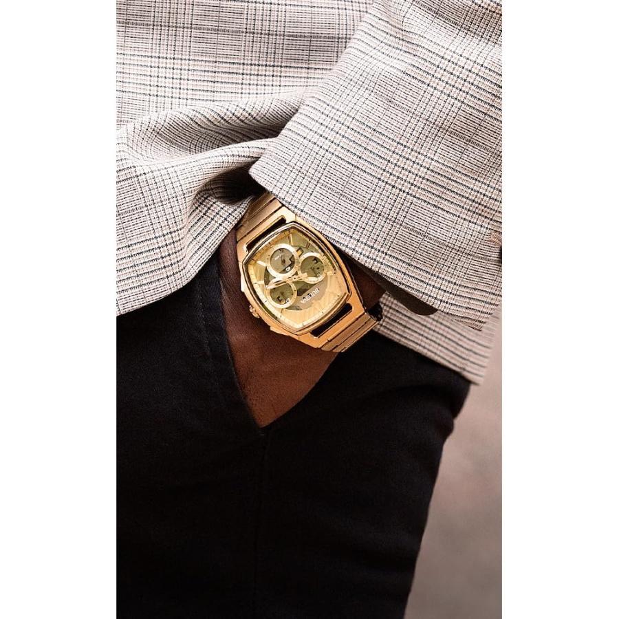 【並行輸入品】Bulova カーブクロノグラフゴールド Bulova Men's CURV Chronograph Gold Tone Staiの画像