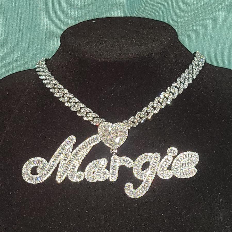 【並行輸入品】DOBLING Iced Out Heart Clasp Personalized Name Necklace with Cub_5