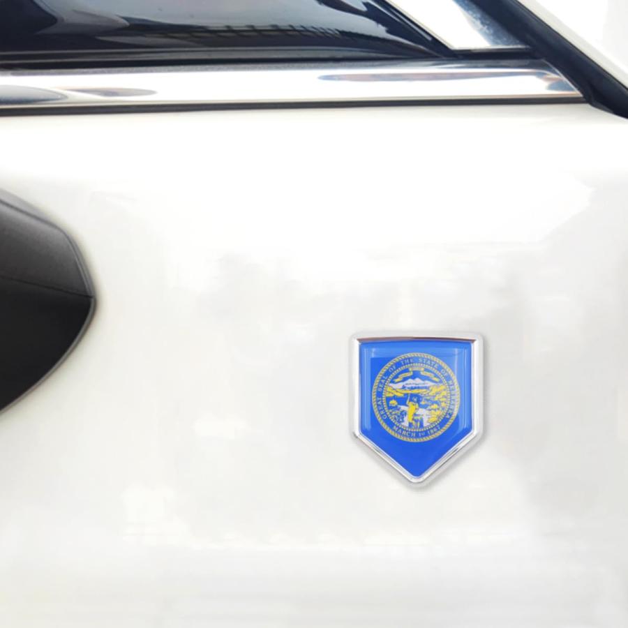 【並行輸入品】Overdecor 2 Pack Nebraska Flag Decal Sticker Emblem Chrome Shielの画像