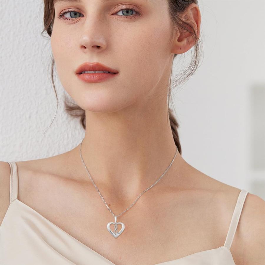 【並行輸入品】LWXIE Diamond Infinity Heart Necklace with 2 Names Personalizedの画像